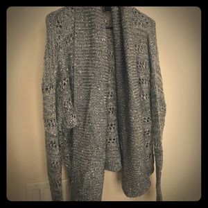 Sweater w sparkly sequins